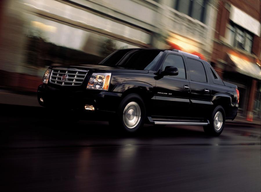  Cadillac Escalade EXT 2002 года  (фото 20 из 39)